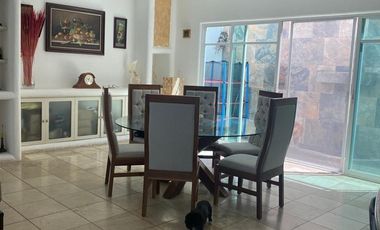 CASA EN VENTA EN FRACCIONAMIENTO LOMAS TETELA CUERNAVACA, MORELOS