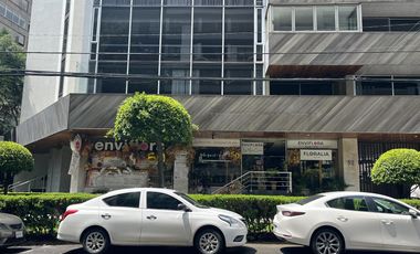 Local Comercial en Venta en Polanco II sección, a pie de calle