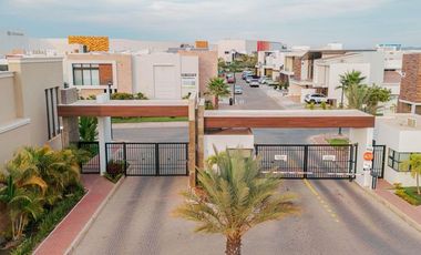 Casa en  vena en Paraíso Marina