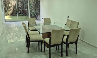 CASA EN RENTA, TECAMACHALCO OPORTUNIDAD AMPLIA CON GRAN JARDÍN