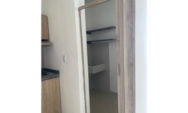 SE VENDE APARTAMENTO EN URB GUADALUPE, MARGEN IZQUIERDA  DE MONTERA