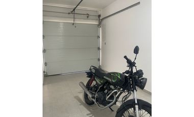 SE VENDE APARTAMENTO EN URB GUADALUPE, MARGEN IZQUIERDA  DE MONTERA