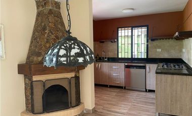 Casa Campestre en Arriendo en Guarne Vereda El Colorado, Antioquia