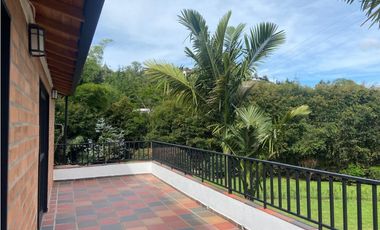 Casa Campestre en Arriendo en Guarne Vereda El Colorado, Antioquia