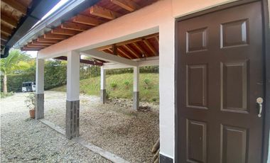 Casa Campestre en Arriendo en Guarne Vereda El Colorado, Antioquia