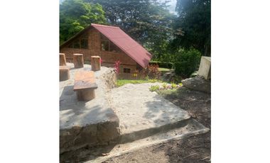 VENTA DE FINCA EN ANOLAIMA