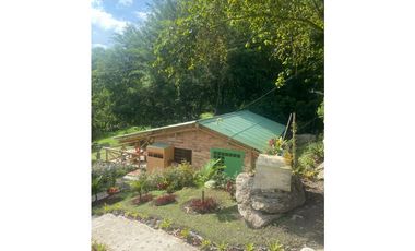 VENTA DE FINCA EN ANOLAIMA