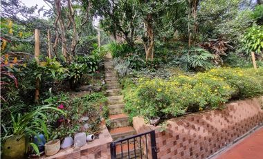 VENTA CASA EN UNIDAD CERRADA – BARRIO POBLADO ALTO, MEDELLN