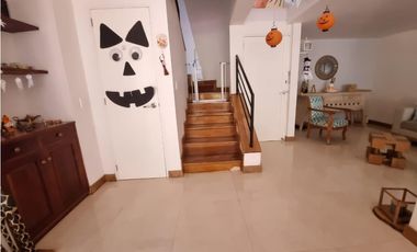VENTA CASA EN UNIDAD CERRADA – BARRIO POBLADO ALTO, MEDELLN