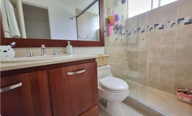 VENTA CASA EN UNIDAD CERRADA – BARRIO POBLADO ALTO, MEDELLN