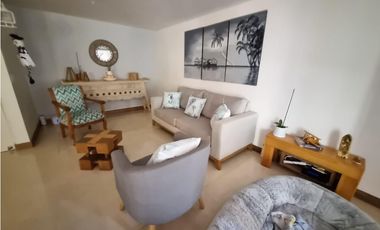 VENTA CASA EN UNIDAD CERRADA – BARRIO POBLADO ALTO, MEDELLN