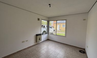 VENTA DUPLEX 3 AMBIENTES MORENO APTO CREDITO