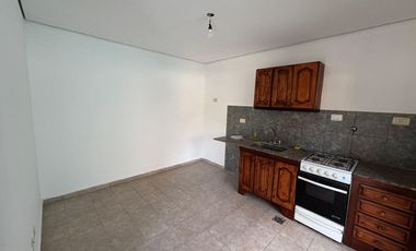 VENTA DUPLEX 3 AMBIENTES MORENO APTO CREDITO