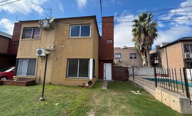 VENTA DUPLEX 3 AMBIENTES MORENO APTO CREDITO