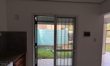 VENTA DUPLEX 3 AMBIENTES MORENO APTO CREDITO