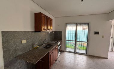 VENTA DUPLEX 3 AMBIENTES MORENO APTO CREDITO