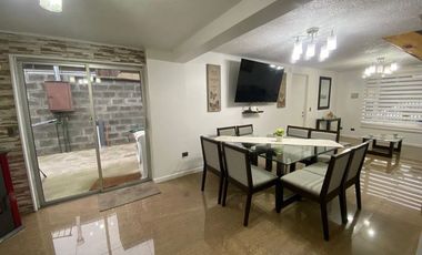 Casa en Arriendo en Barrio Santa Elena