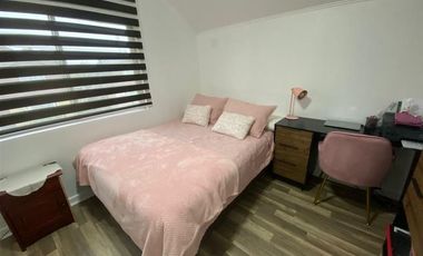 Casa en Arriendo en Barrio Santa Elena