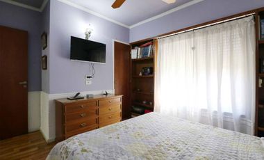 Casa 3 amb + departamento 2 amb  - Villa Ballester