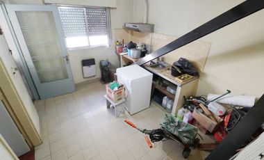 Casa 3 amb + departamento 2 amb  - Villa Ballester