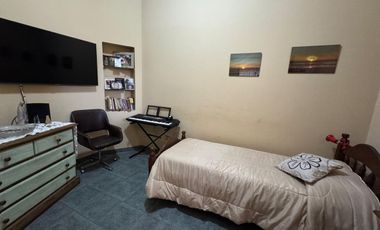 VENTA CASA 5 AMB CON PATIO Y TERRAZA LANUS ESTE