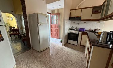 VENTA CASA 5 AMB CON PATIO Y TERRAZA LANUS ESTE