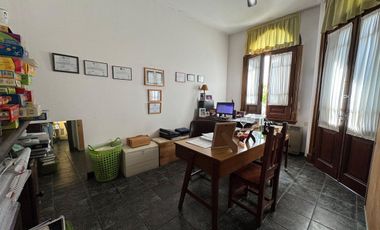 VENTA CASA 5 AMB CON PATIO Y TERRAZA LANUS ESTE