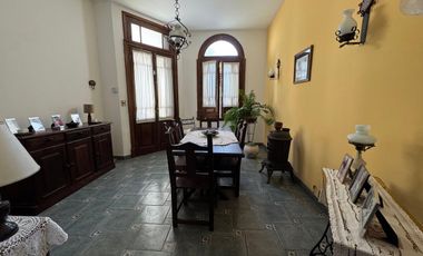 VENTA CASA 5 AMB CON PATIO Y TERRAZA LANUS ESTE