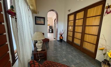 VENTA CASA 5 AMB CON PATIO Y TERRAZA LANUS ESTE