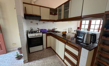 VENTA CASA 5 AMB CON PATIO Y TERRAZA LANUS ESTE