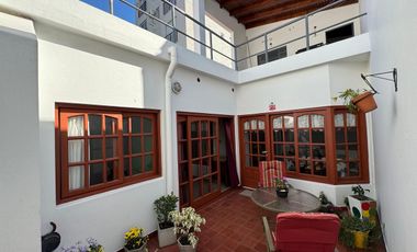VENTA CASA 5 AMB CON PATIO Y TERRAZA LANUS ESTE