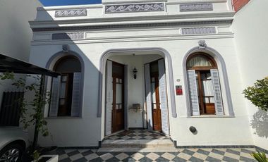 VENTA CASA 5 AMB CON PATIO Y TERRAZA LANUS ESTE