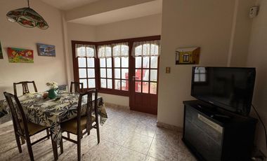 VENTA CASA 5 AMB CON PATIO Y TERRAZA LANUS ESTE