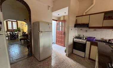VENTA CASA 5 AMB CON PATIO Y TERRAZA LANUS ESTE
