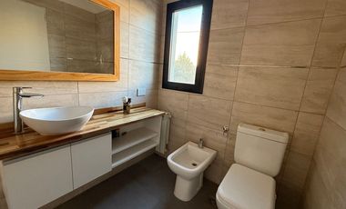 ALQUILER CASA SAN RAMÓN PILAR DEL ESTE 4 AMB