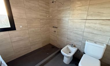 ALQUILER CASA SAN RAMÓN PILAR DEL ESTE 4 AMB