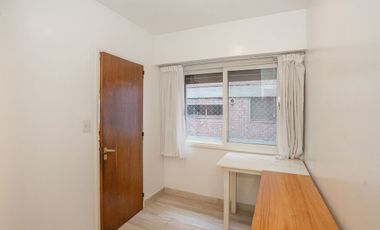 Dpto 4 amb  c/cochera en venta en Vicente Lopez