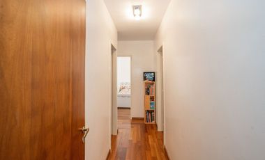 Dpto 4 amb  c/cochera en venta en Vicente Lopez