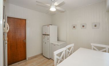 Dpto 4 amb  c/cochera en venta en Vicente Lopez