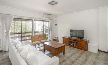 Dpto 4 amb  c/cochera en venta en Vicente Lopez