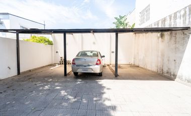 COCHERA EN VENTA A MTS DE AVENIDA FACUNDO ZUVIRÍA
