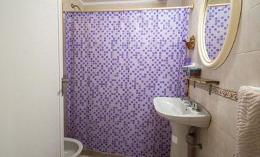 Venta de parte indivisa  Dpto 2 dormitorios.-