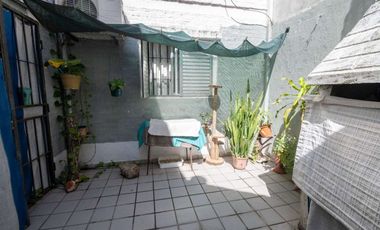 Venta de parte indivisa  Dpto 2 dormitorios.-