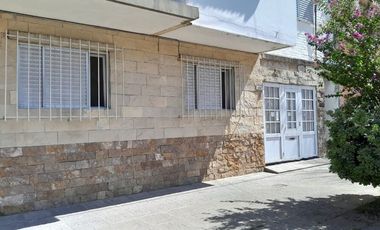Venta de parte indivisa  Dpto 2 dormitorios.-