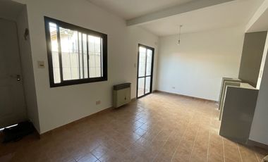 PH en venta con cochera Bernal