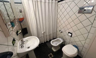 CASA EN VENTA EN  LA PLATA
