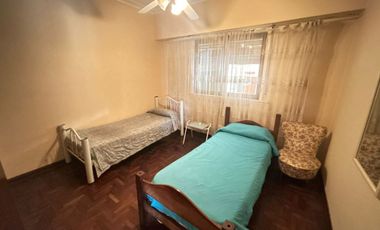CASA EN VENTA EN  LA PLATA