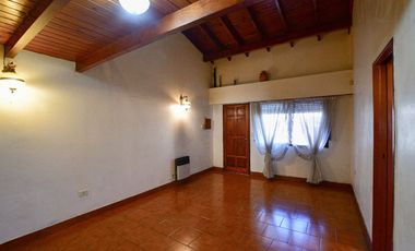 CASA EN VENTA EN LA PLATA