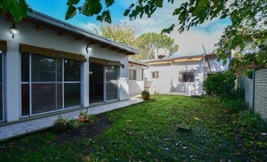 CASA EN VENTA EN LA PLATA