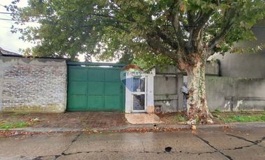 VENTA PH 2 AMBIENTES EN BERNAL